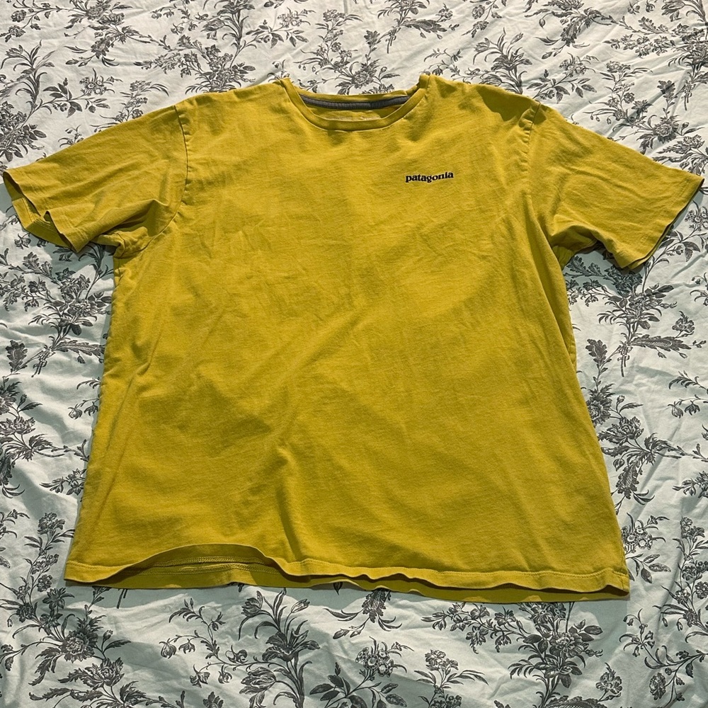 Patagonia T-Shirt, Yellow, Large